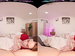 A hot brunette’s allure to explore the world of VR