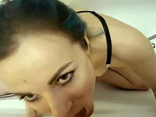 Lady Mia Lipa’s toilet pee cum play