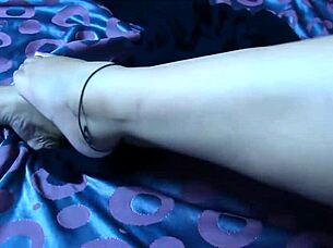 Indian couple’s oral skills featured in Desi sex video