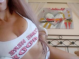 Sugar stepdaddy please let me 😘