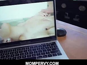 My ass gets two girls to fuck my ass and shoots them cum on my face