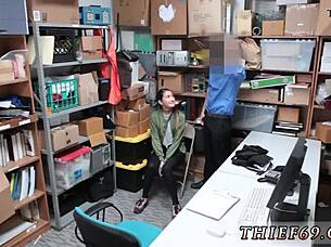Corrupt Asian cop gives oral sex as he confesses to embezzlement