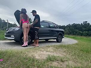 Curvy woman has oral sex during repair