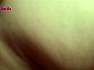 This unfaithful mature woman with curvaceous breasts looking for satisfaction