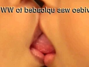 Passionate kissing among the intimate Japanese girls