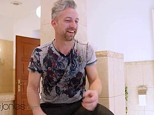 It’s a romantic bath between Dane Jones and Romy Indy and they make mad passionate sex