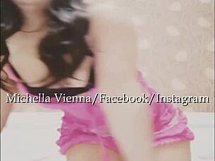 hot European amateur Michella Viennas sensual twerking session
