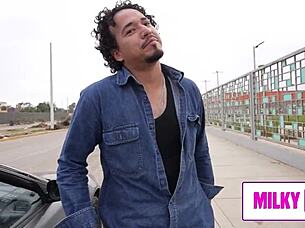 Luisito Tefornio sensual unboxing of Kari Love's voluptuous rear
