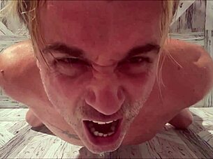 Gay porn features muscular bodybuilder who takes anal toy