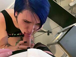 Stunning blonde has a satisfying teen head