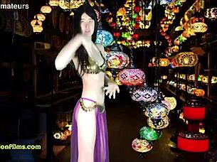 Alexandria Wu’s seductive belly dance performance in the very middle of Istanbul