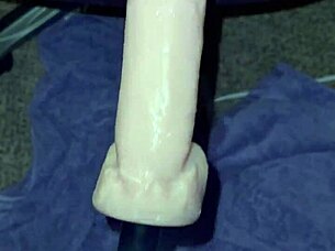 Amateur Gay guy uses an anal dildo